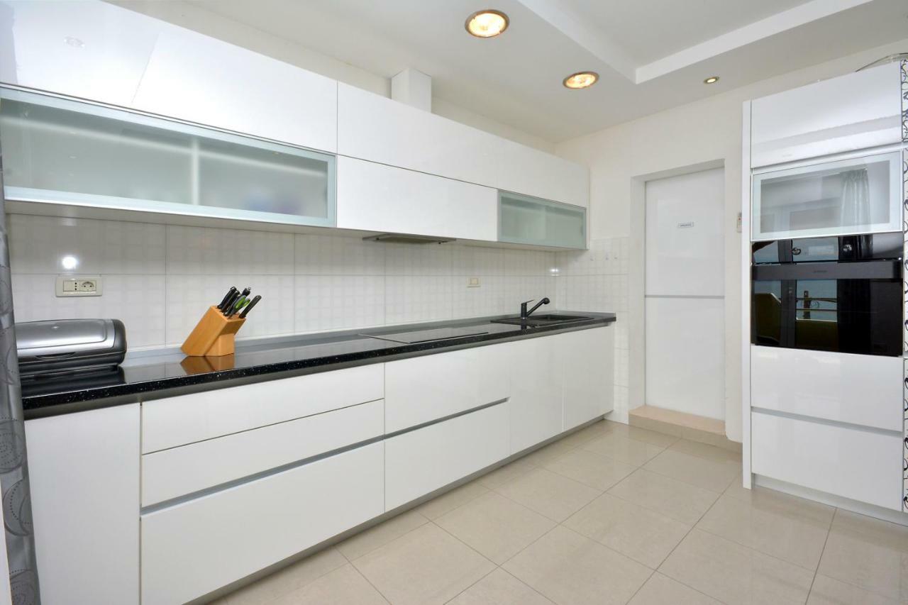 Beach Apartman Petra Podstrana Esterno foto
